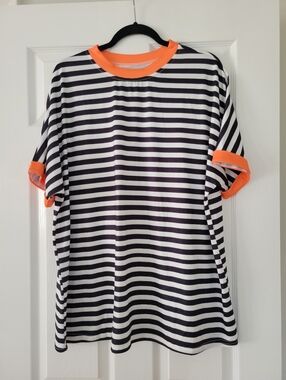 Womens NWT Size Large Striped Black & White Tee with Neon Orange Trim
